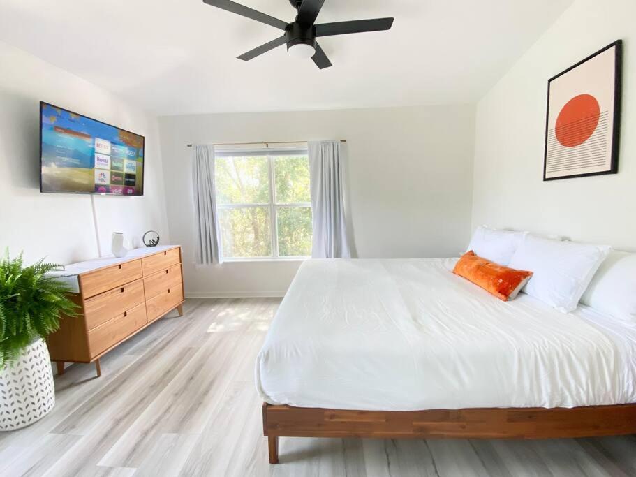 Sanctuary Gainesville Bright 2 Bedroom King Condo Exterior photo
