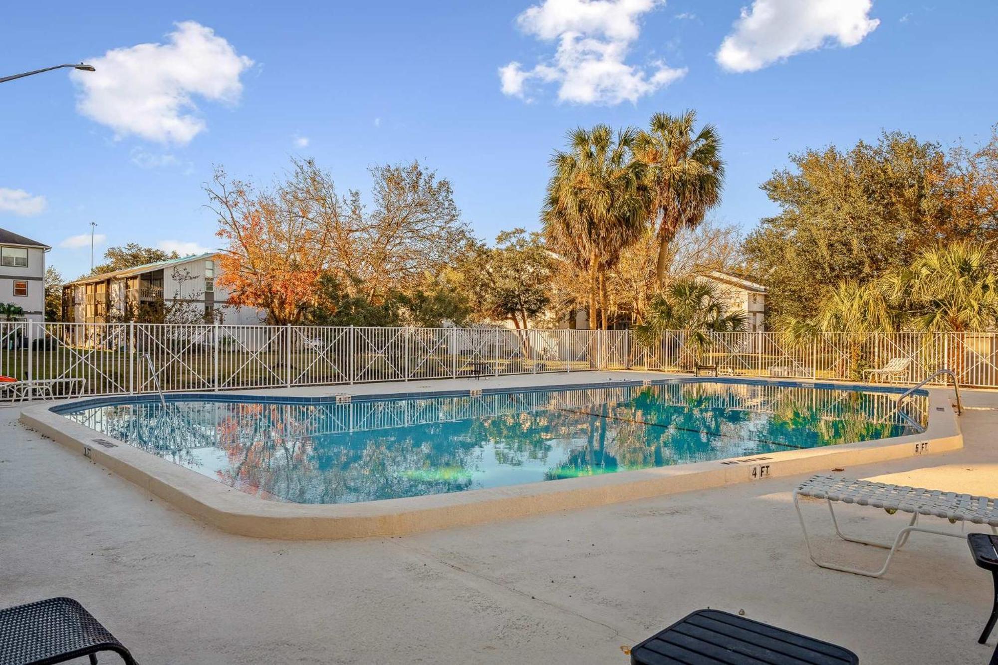 Sanctuary Gainesville Bright 2 Bedroom King Condo Exterior photo